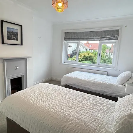 Prázdninový dům Spacious 3bed Family Near Roundhay Park *